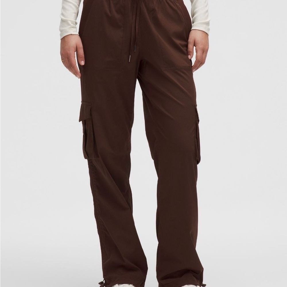 lululemon athletica Women's Brown Cargo Trousers - Picture 11 of 12